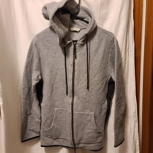 Ribbed gray hoodie